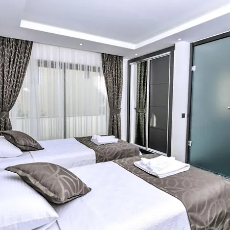 5 Bedroom 7353 Villa *