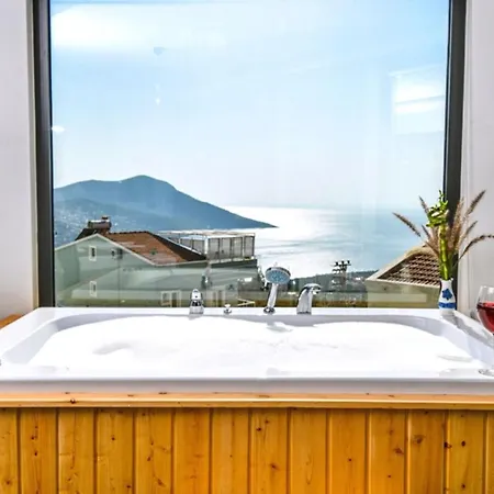 Villa 5 Bedroom 7353 Kalkan